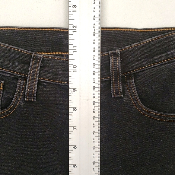 BDG Black Girlfriend Jean Women's Size 26 - Picture 6 of 10